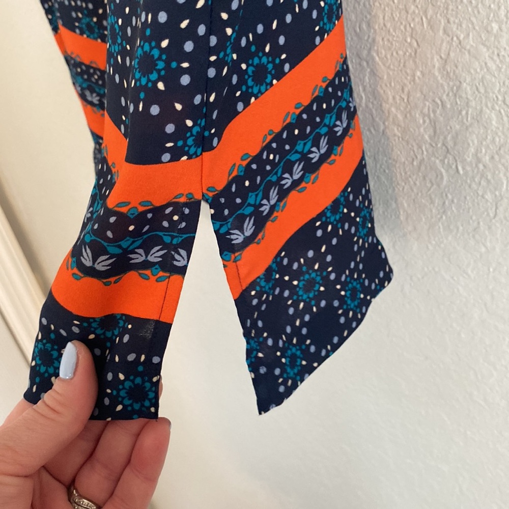 36. Classy Blouse - image 3